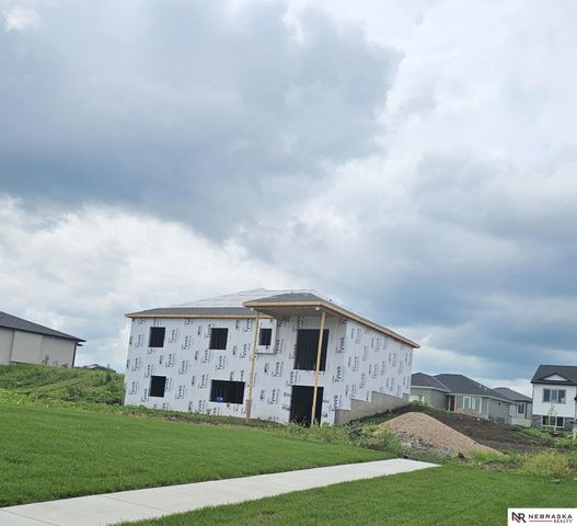 833 W El Alameda Street, Lincoln, NE 68523