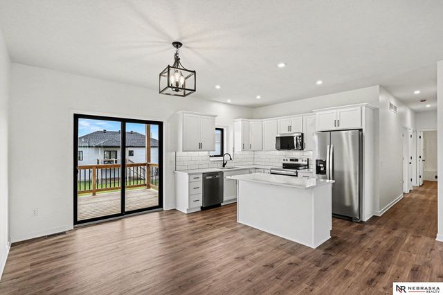 833 W El Alameda Street, Lincoln, NE 68523