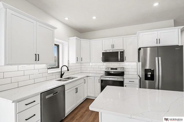 833 W El Alameda Street, Lincoln, NE 68523