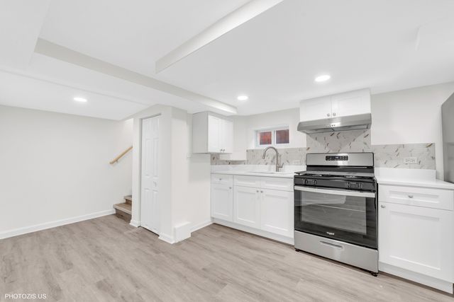 3649 N Overhill Avenue, Chicago, IL 60634