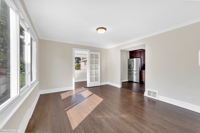 3649 N Overhill Avenue, Chicago, IL 60634