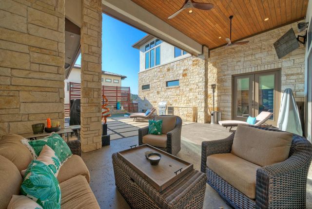 106 Bisset CT, Austin, TX 78738