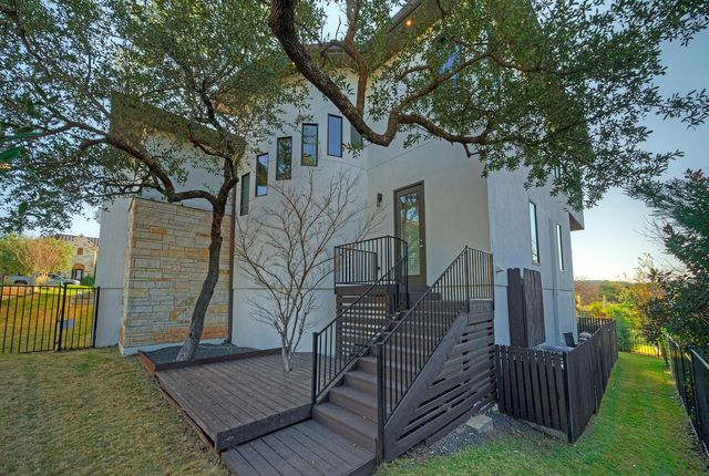 106 Bisset CT, Austin, TX 78738