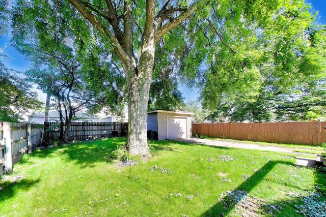 3747 Wisconsin Avenue, Berwyn, IL 60402
