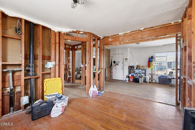 139 Stanford Avenue, Oxnard, CA 93036