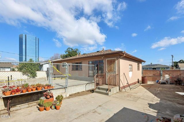 139 Stanford Avenue, Oxnard, CA 93036