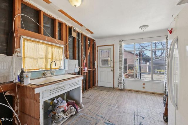 139 Stanford Avenue, Oxnard, CA 93036