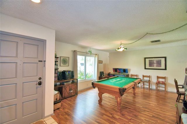 16212 OAKMANOR DR, Tampa, FL 33624