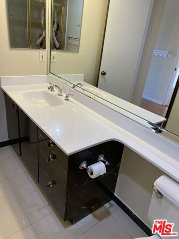 10432 Eastborne Avenue 304, Los Angeles, CA 90024
