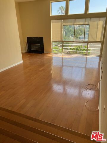 10432 Eastborne Avenue 304, Los Angeles, CA 90024
