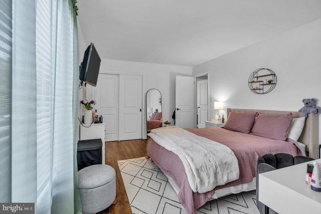 4 AVON DR #F, East Windsor, NJ 08520