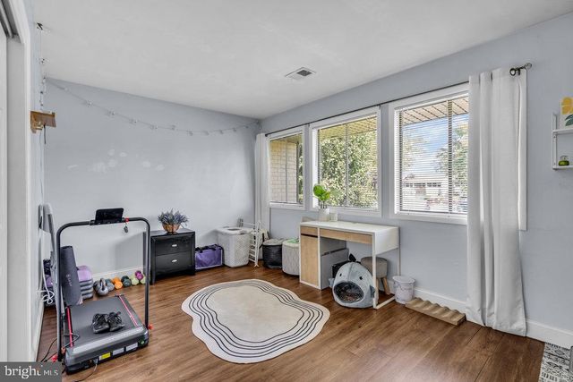 4 AVON DR #F, East Windsor, NJ 08520