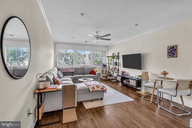 4 AVON DR #F, East Windsor, NJ 08520