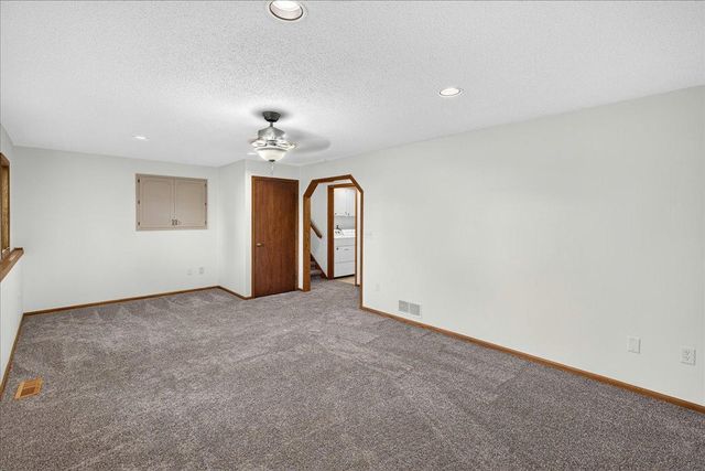 221 Jerry Liefert Drive, Monticello, MN 55362