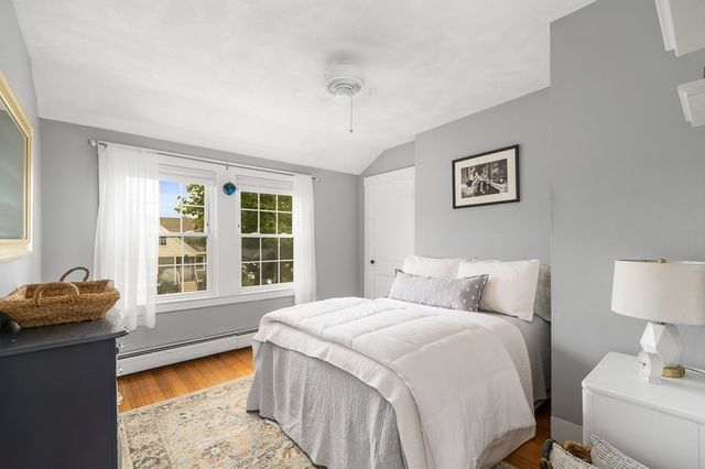 17 Hartz St, Gloucester, MA 01930