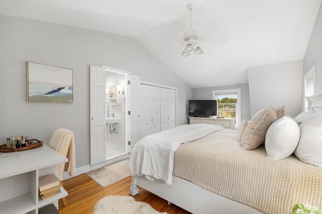17 Hartz St, Gloucester, MA 01930
