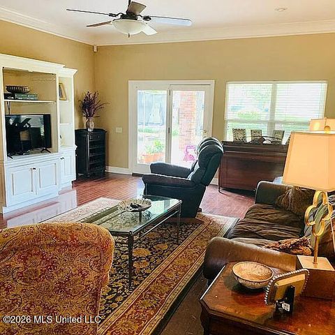 2034 Tuilleries Cove, Biloxi, MS 39531