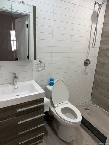 91 E 54th Street 2R, Brooklyn, NY 11203