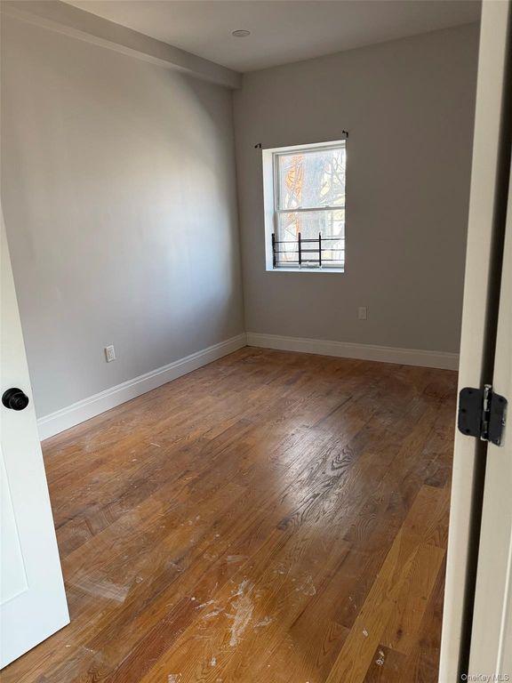 91 E 54th Street 2R, Brooklyn, NY 11203