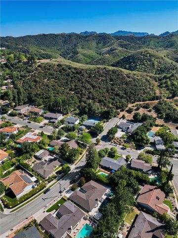 22615 Dardenne Street, Calabasas, CA 91302