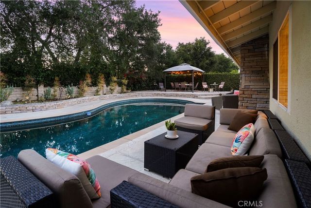 22615 Dardenne Street, Calabasas, CA 91302
