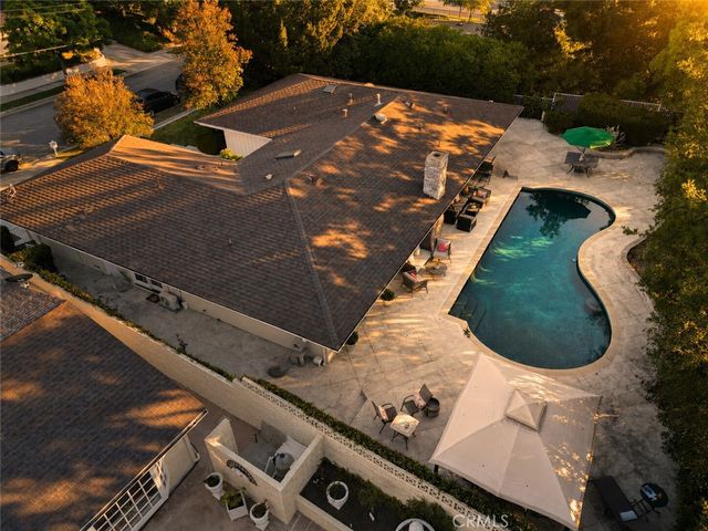 22615 Dardenne Street, Calabasas, CA 91302