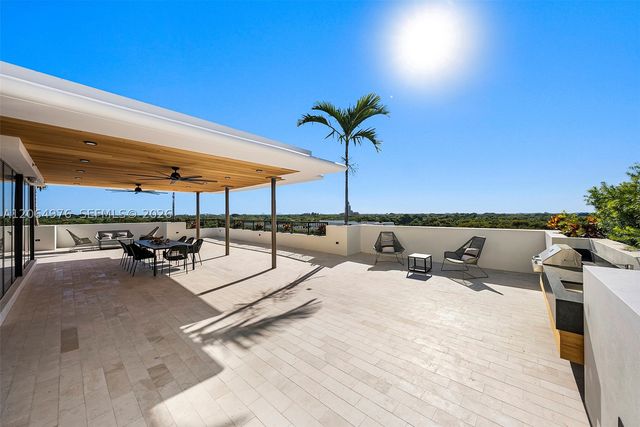 701 Valencia Ave 404, Coral Gables, FL 33134