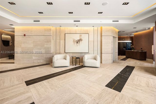 701 Valencia Ave 404, Coral Gables, FL 33134