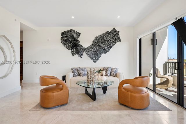 701 Valencia Ave 404, Coral Gables, FL 33134
