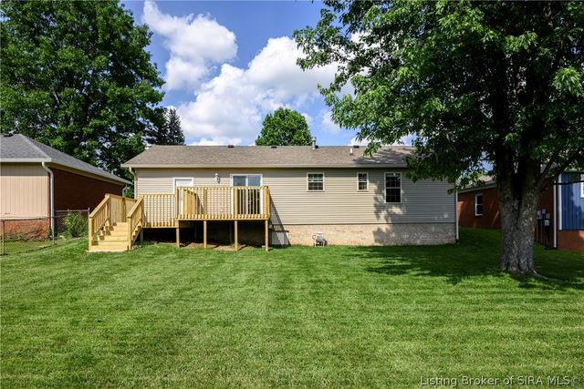 4207 Glenbrook E, New Albany, IN 47150
