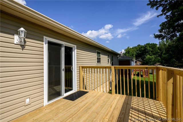 4207 Glenbrook E, New Albany, IN 47150