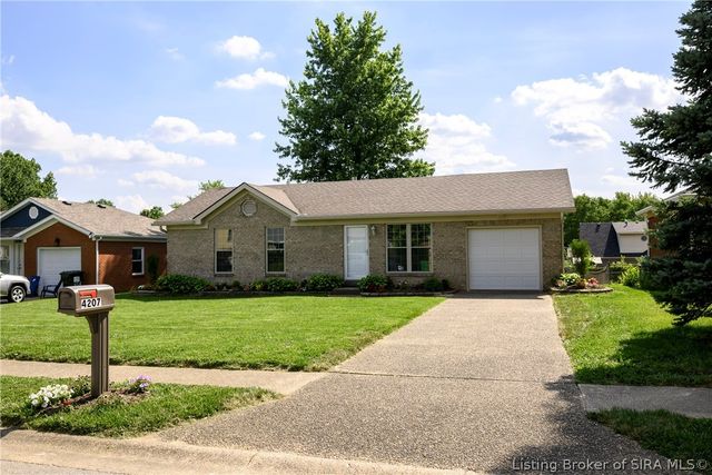 4207 Glenbrook E, New Albany, IN 47150