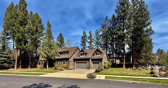 61212 Gorge View Street, Bend, OR 97702