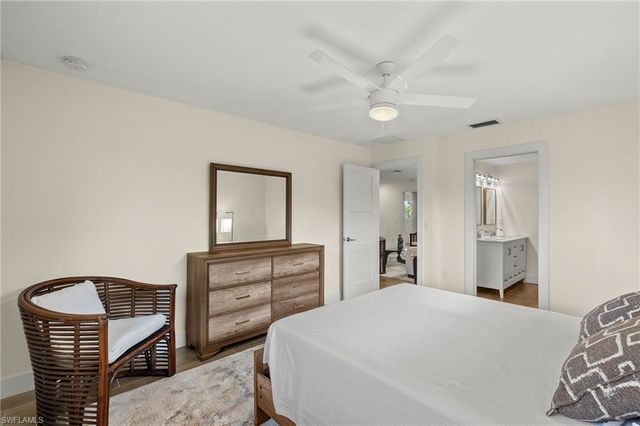 5869 Pine Tree DR, Sanibel, FL 33957
