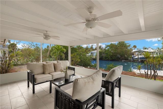 5869 Pine Tree DR, Sanibel, FL 33957