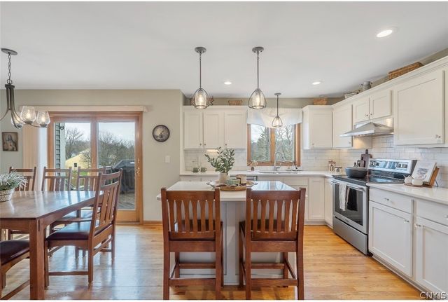 5792 Mountain Laurel Drive, Manlius, NY 13057
