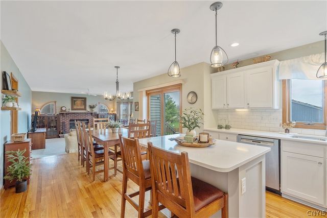 5792 Mountain Laurel Drive, Manlius, NY 13057