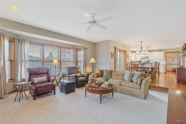 5792 Mountain Laurel Drive, Manlius, NY 13057