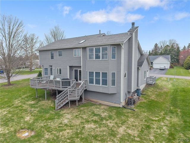 5792 Mountain Laurel Drive, Manlius, NY 13057