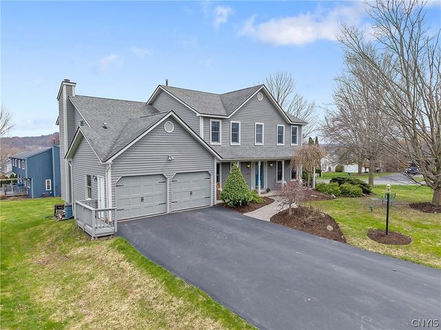 5792 Mountain Laurel Drive, Manlius, NY 13057