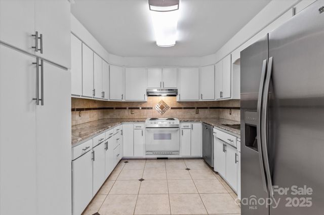 111 Catalina Place Drive, Mooresville, NC 28117