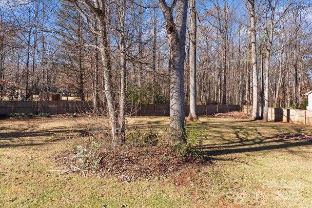 111 Catalina Place Drive, Mooresville, NC 28117