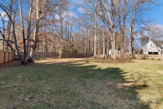 111 Catalina Place Drive, Mooresville, NC 28117