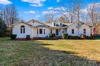 111 Catalina Place Drive, Mooresville, NC 28117