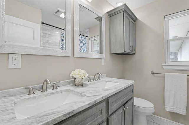 1912 Brighton Avenue, The Village, OK 73120