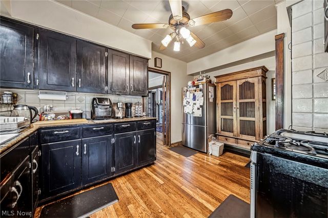 19621 Sussex Road, Shaker Heights, OH 44122