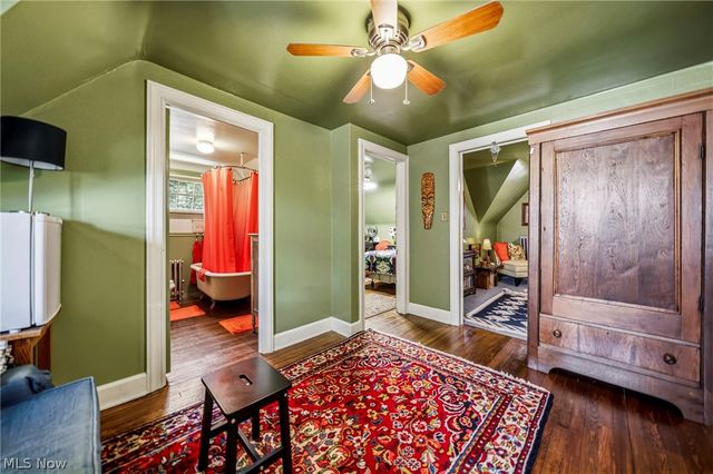 19621 Sussex Road, Shaker Heights, OH 44122