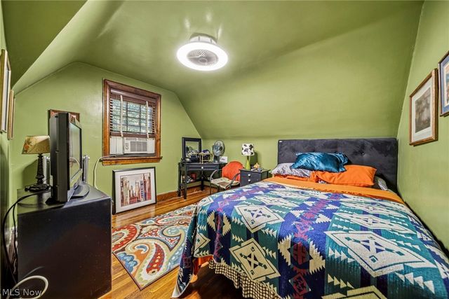 19621 Sussex Road, Shaker Heights, OH 44122