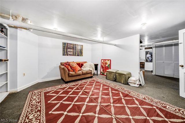 19621 Sussex Road, Shaker Heights, OH 44122
