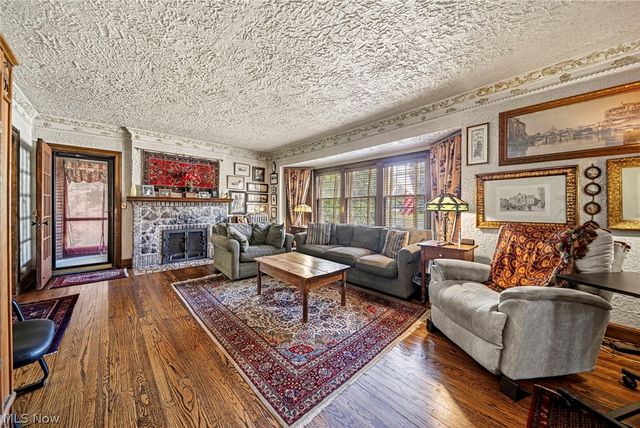 19621 Sussex Road, Shaker Heights, OH 44122